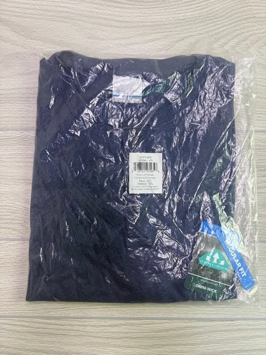 Columbia Men's Slate Blue Long Sleeve Henley - Picture 8 of 9